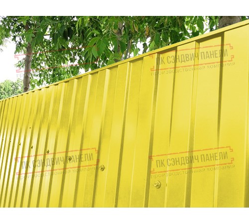 Профилированный лист МП10х1100 Norman RAL1018-0.5