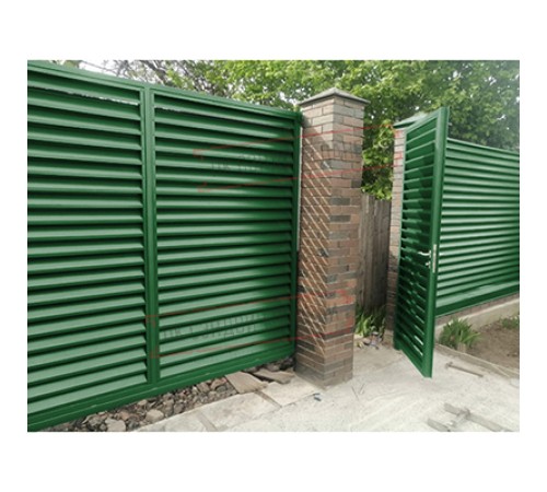 Нащельник (для калиток и ворот) 25х35 жалюзи Milan, Tokyo, Palermo 0,45 PE с пленкой RAL 6002 лиственно-зеленый (L1,68)