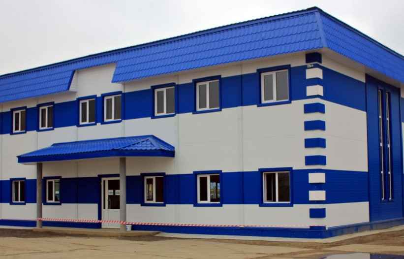 Объект из сэндвич-панелей — пример 1