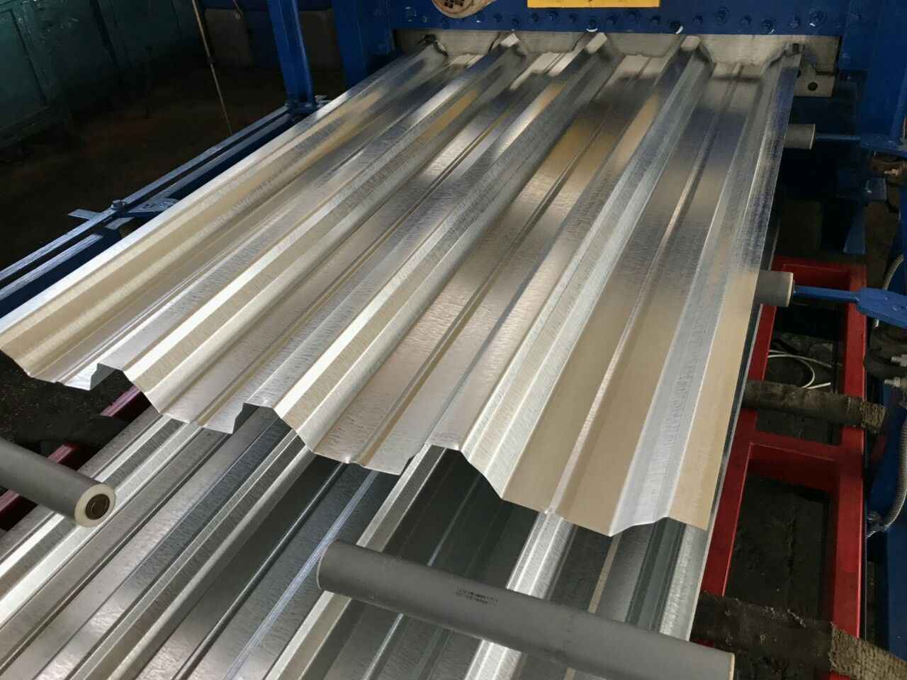 Профлист несущий и стеновой